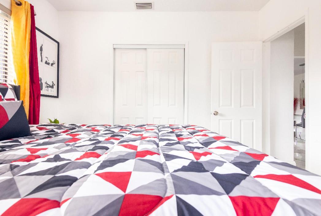 Cheerful 3-Bedroom Home /Ac+ Free Parking North Miami Beach Esterno foto