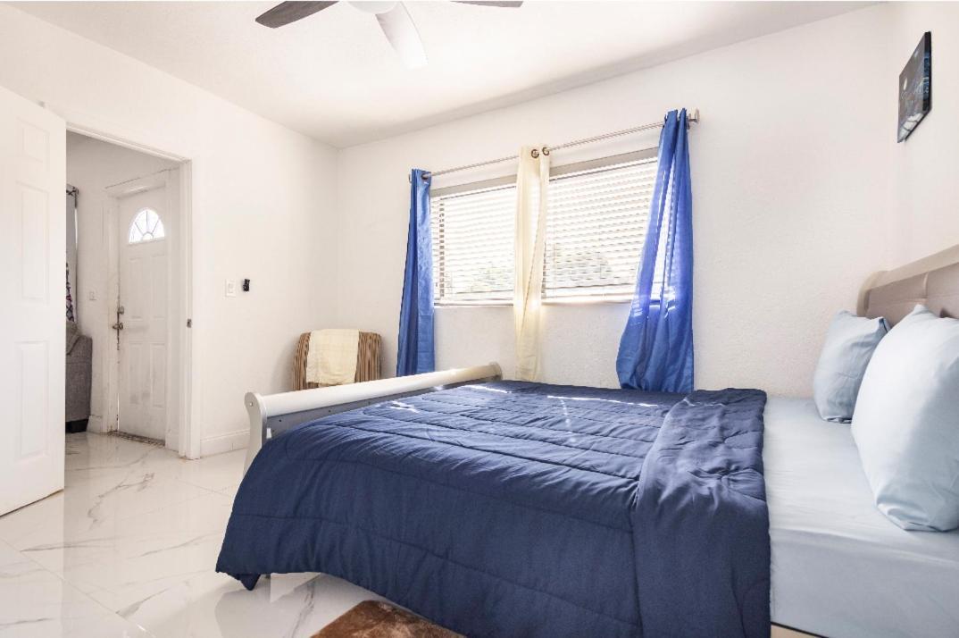 Cheerful 3-Bedroom Home /Ac+ Free Parking North Miami Beach Esterno foto